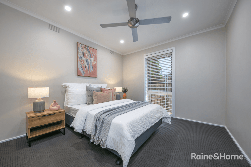 6 Lancaster Way, MELTON WEST, VIC 3337