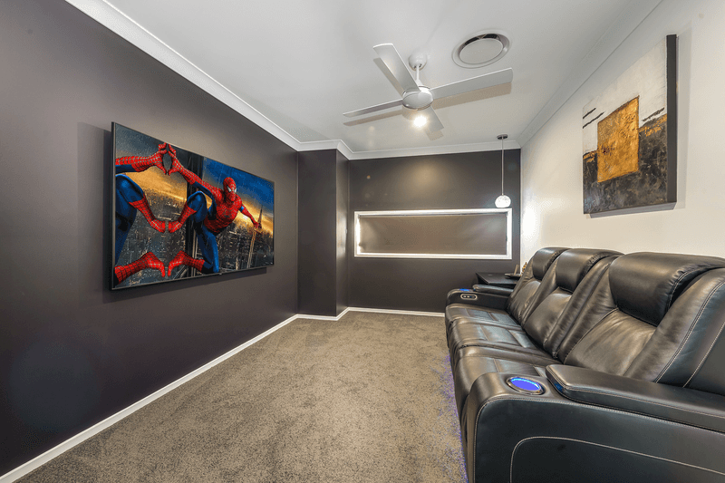 9 Lime Street, HELENSVALE, QLD 4212