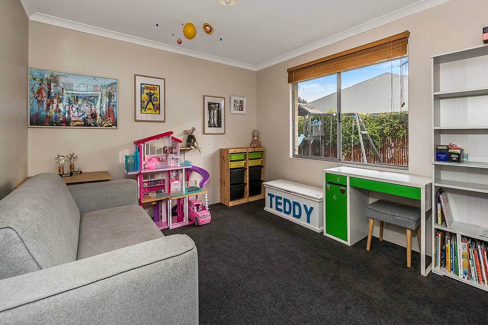 7 Golden Bay Drive, Golden Bay, WA 6174