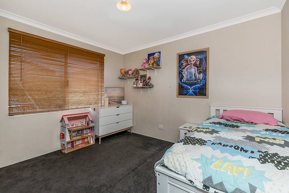 7 Golden Bay Drive, Golden Bay, WA 6174