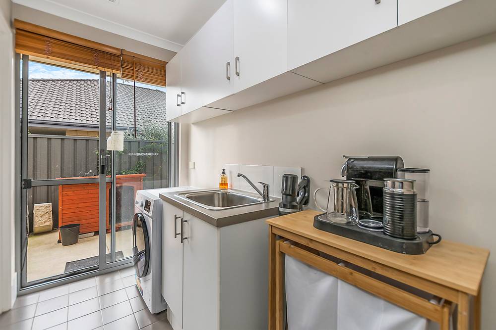 7 Golden Bay Drive, Golden Bay, WA 6174