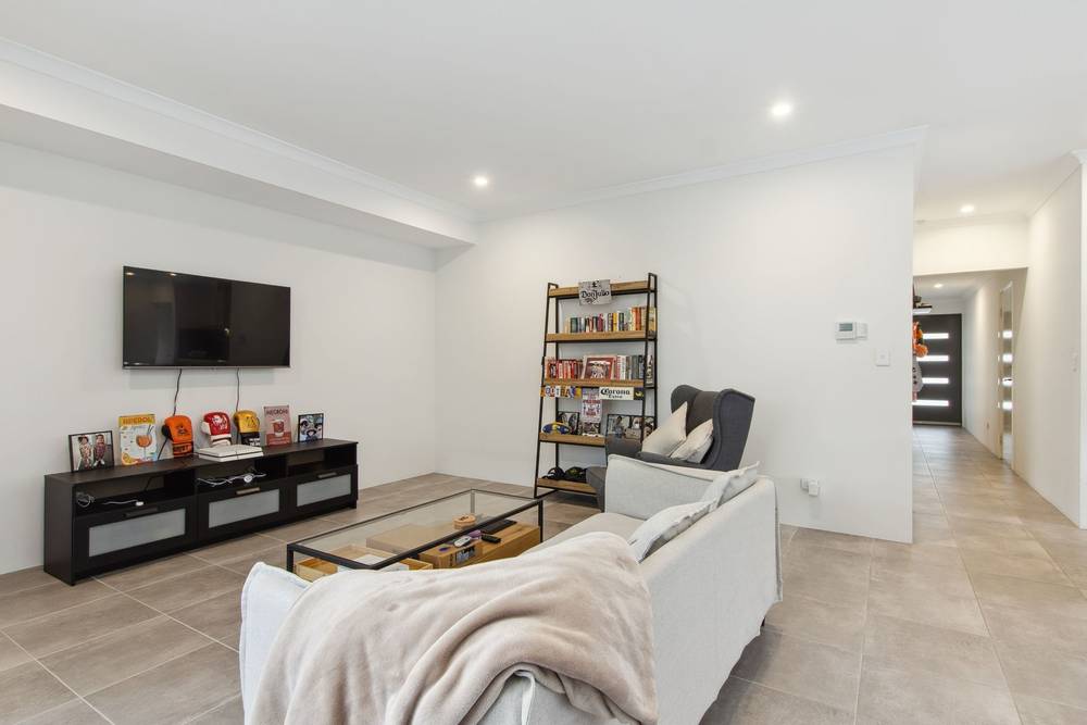 71 Ladybower Vista, Aveley, WA 6069