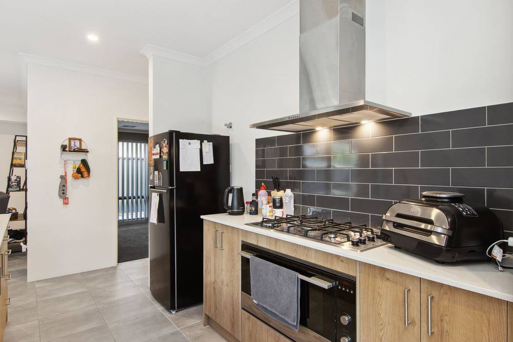 71 Ladybower Vista, Aveley, WA 6069