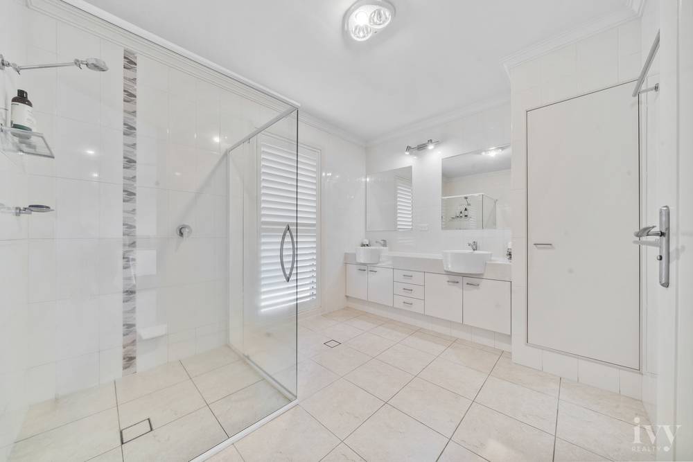 20 Doveton Crescent, Mount Warren Park, QLD 4207