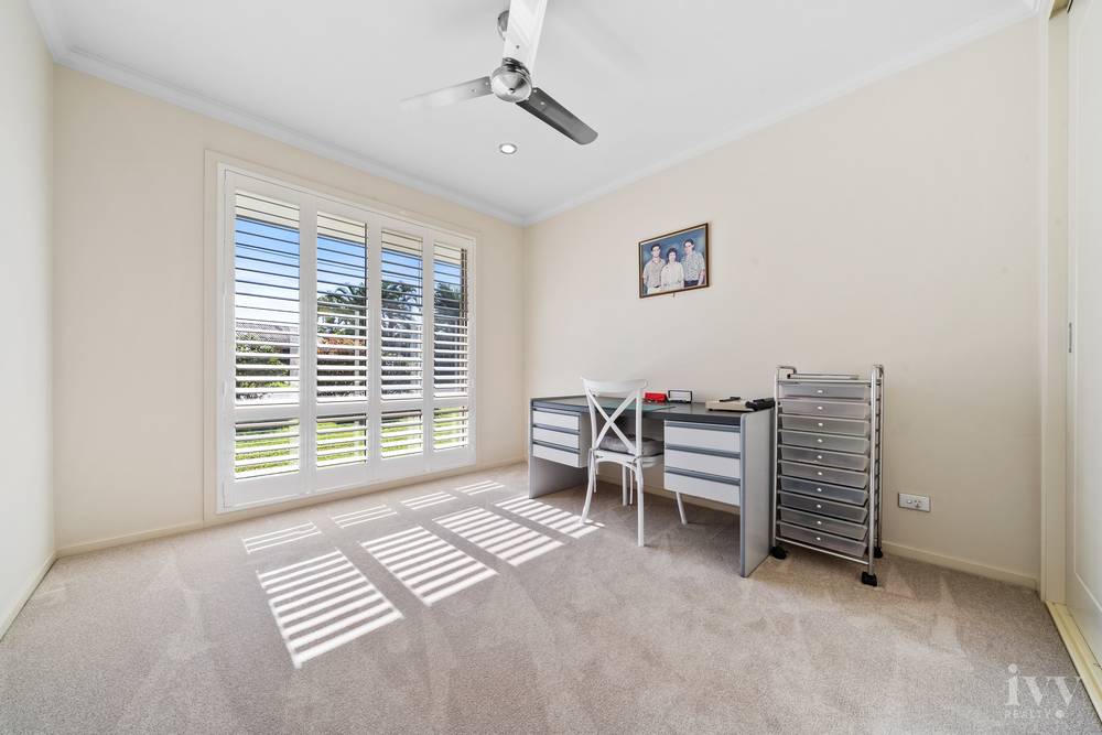 20 Doveton Crescent, Mount Warren Park, QLD 4207