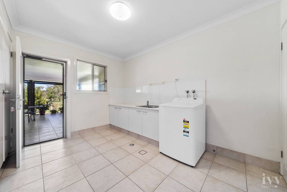 20 Doveton Crescent, Mount Warren Park, QLD 4207