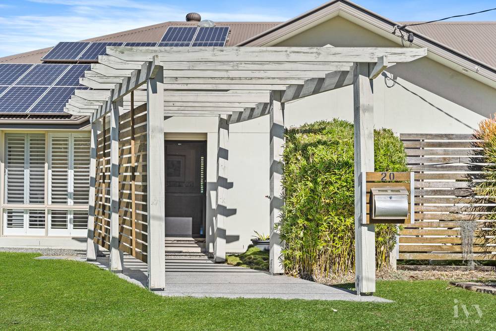20 Doveton Crescent, Mount Warren Park, QLD 4207