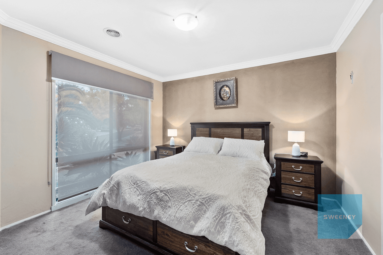 15 Ruthven Close, Hillside, VIC 3037
