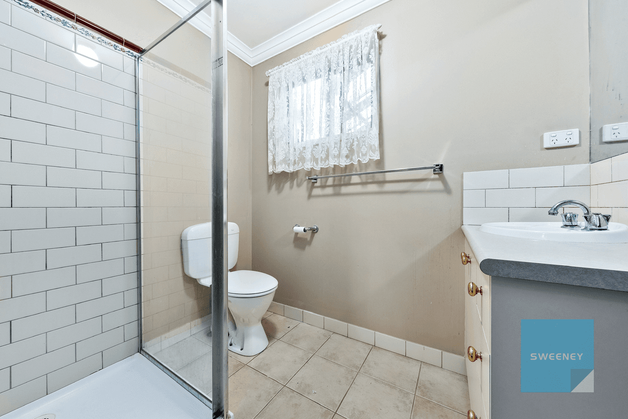 15 Ruthven Close, Hillside, VIC 3037