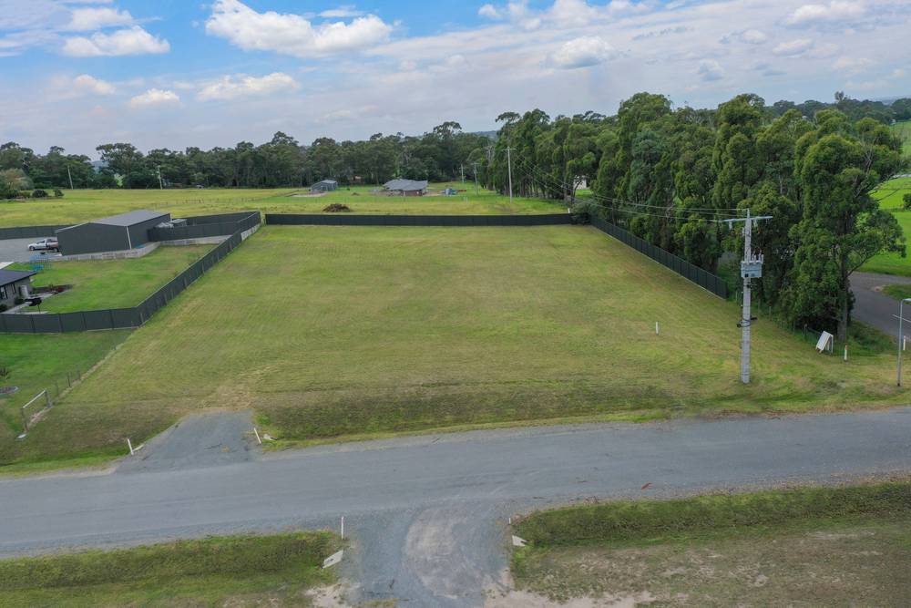 42 Hodges Estate Road, Ellaswood, VIC 3875