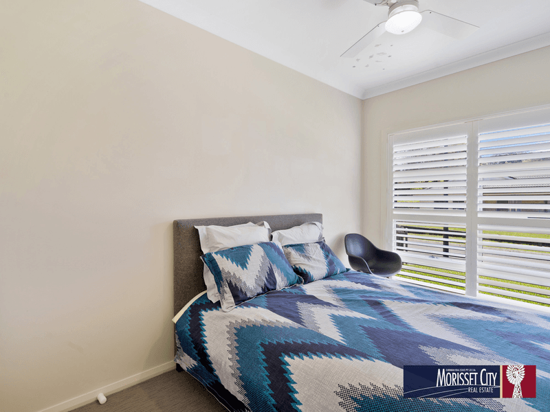 8 Edgewater Drive, MORISSET PARK, NSW 2264