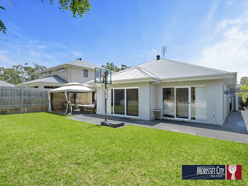 8 Edgewater Drive, MORISSET PARK, NSW 2264