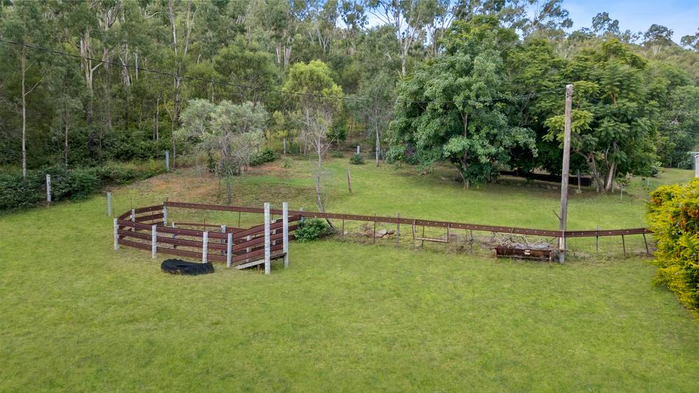 27 Racecourse Road, Mount Morgan, QLD 4714