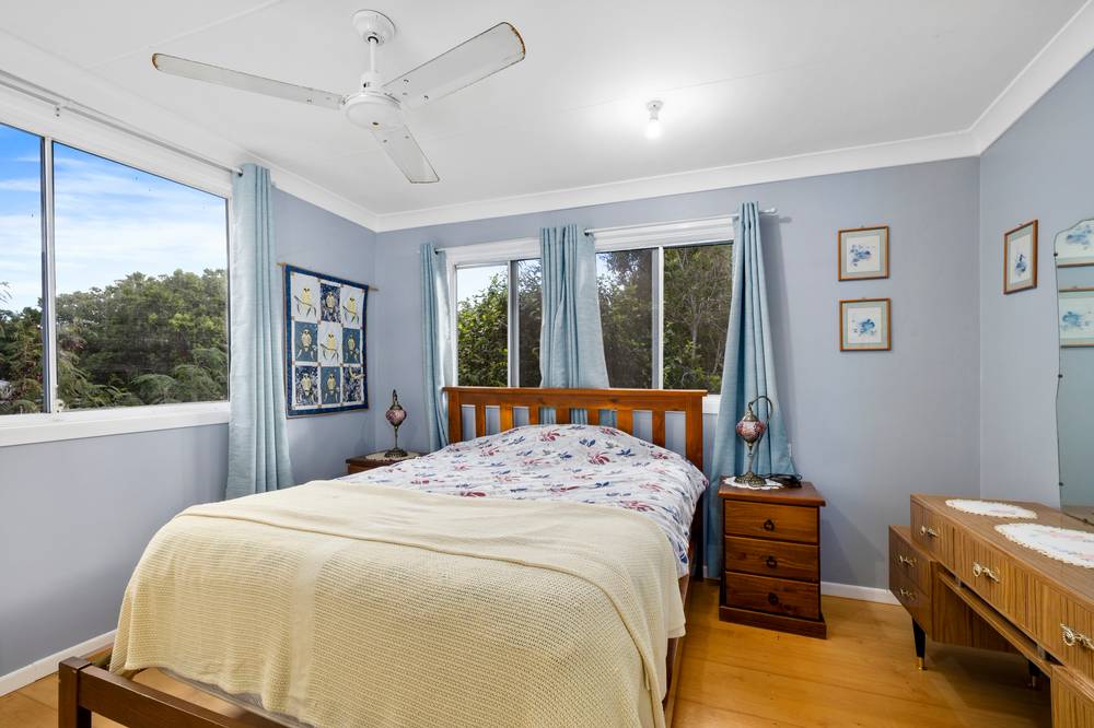 27 Racecourse Road, Mount Morgan, QLD 4714