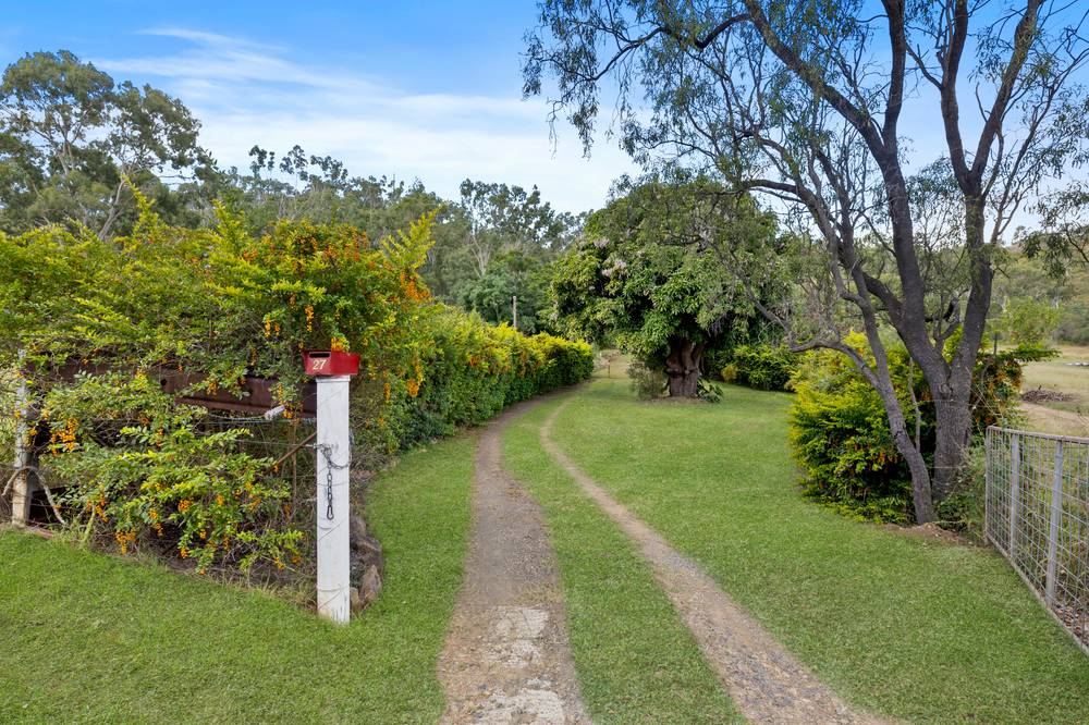 27 Racecourse Road, Mount Morgan, QLD 4714