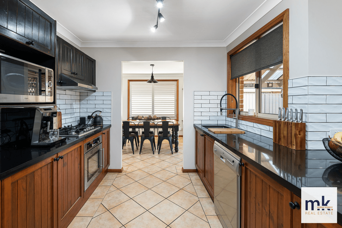 17 Moreton Bay Avenue, Spring Farm, NSW 2570