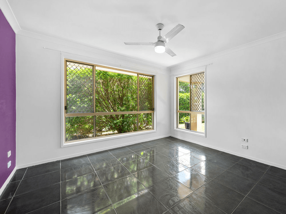 40a School Road, WYNNUM WEST, QLD 4178