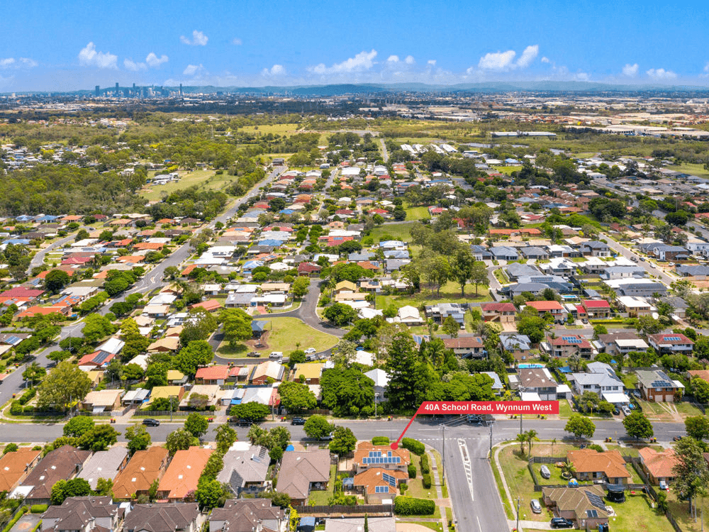 40a School Road, WYNNUM WEST, QLD 4178