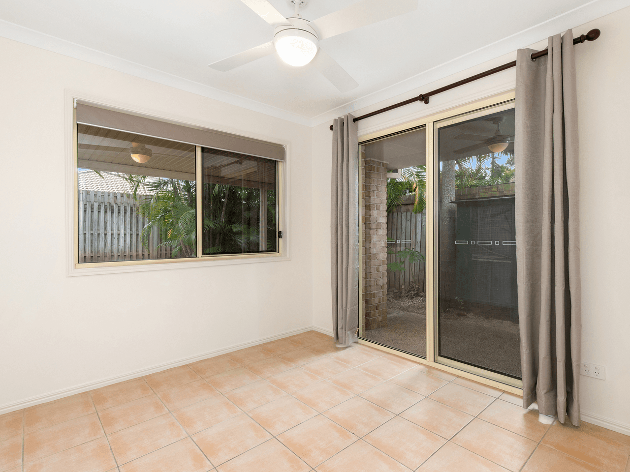 8 Burran Avenue, UPPER COOMERA, QLD 4209