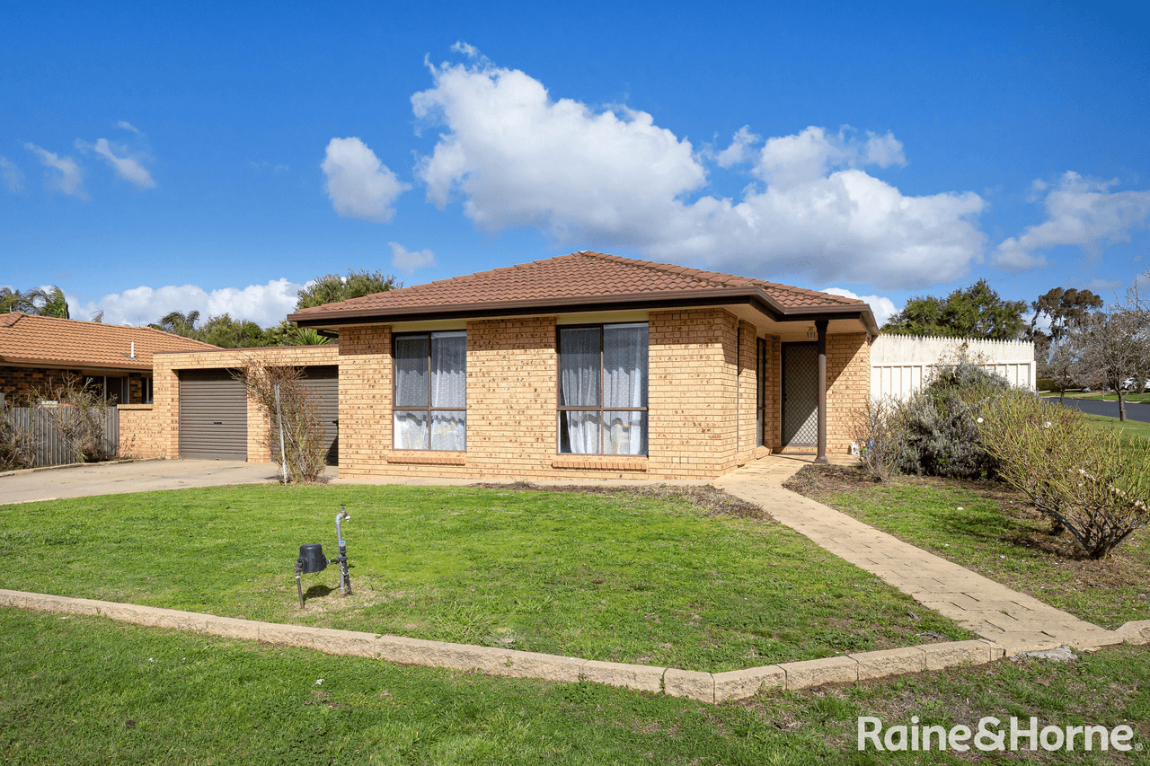 109 Undurra Drive, GLENFIELD PARK, NSW 2650