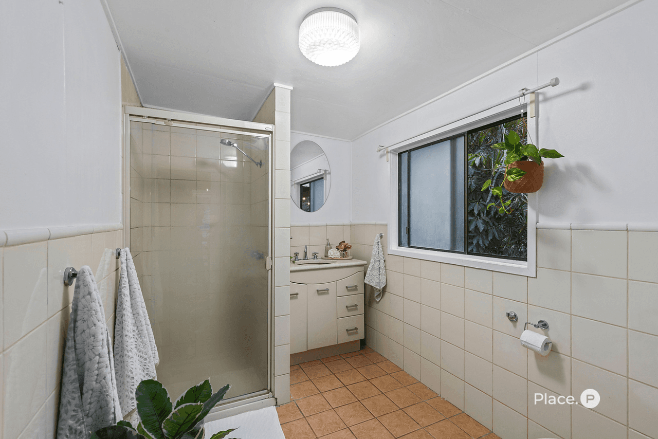 74 Sunshine Avenue, Tarragindi, QLD 4121
