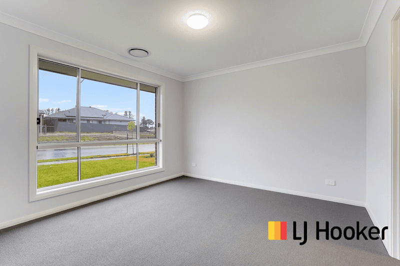 8 Corry Street, THIRLMERE, NSW 2572