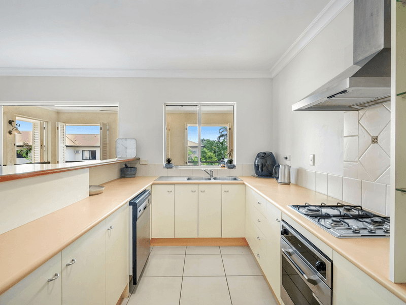 515/2 Greenslopes Street, CAIRNS NORTH, QLD 4870