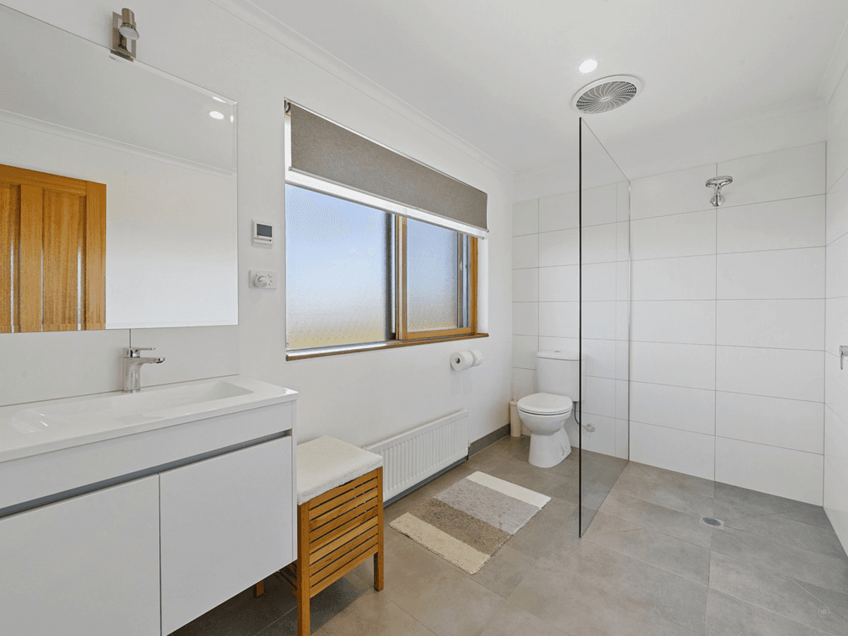 85 Lochiel Road, Barwite, VIC 3722