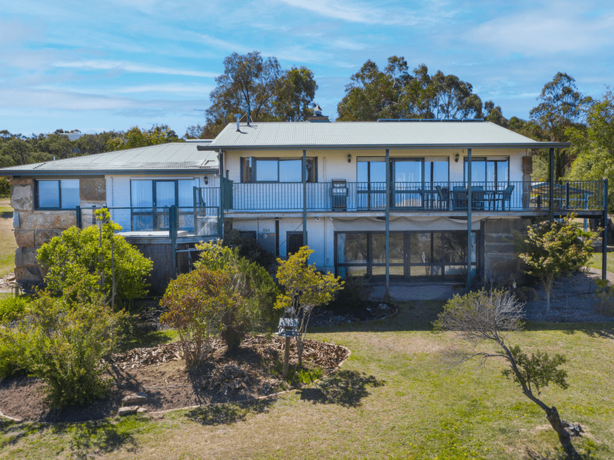 85 Lochiel Road, Barwite, VIC 3722