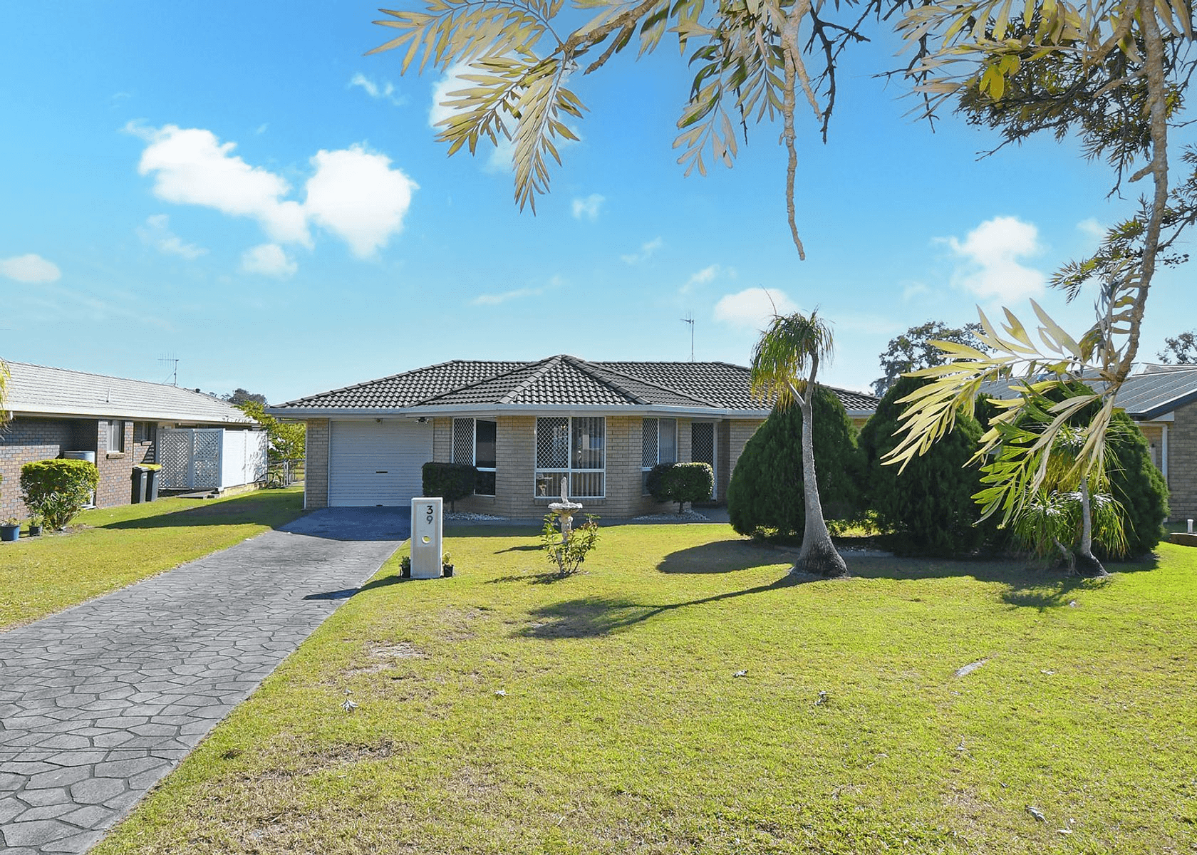 39 Orchid Drive, BURRUM HEADS, QLD 4659