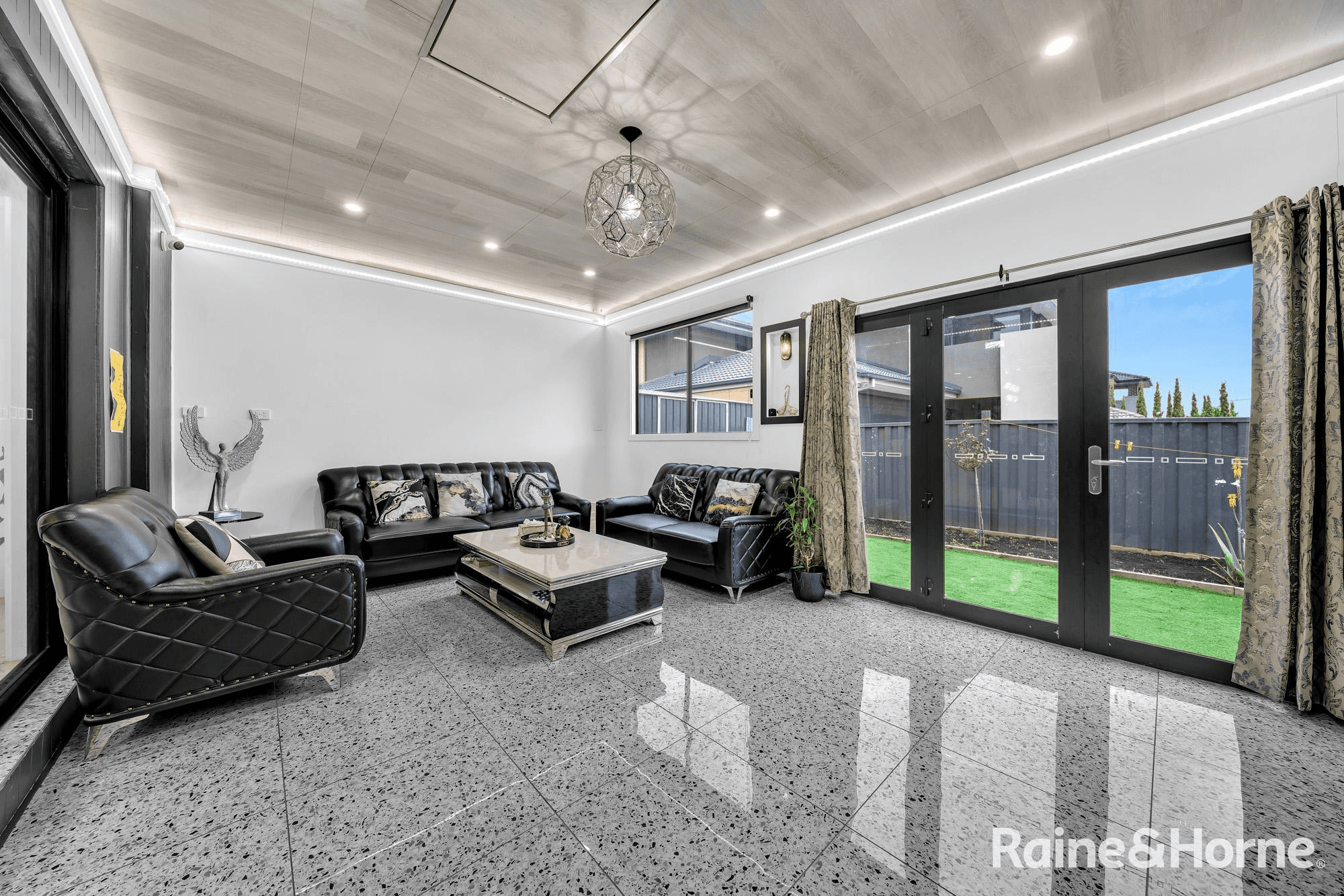 7 Heartlands Boulevard, TARNEIT, VIC 3029