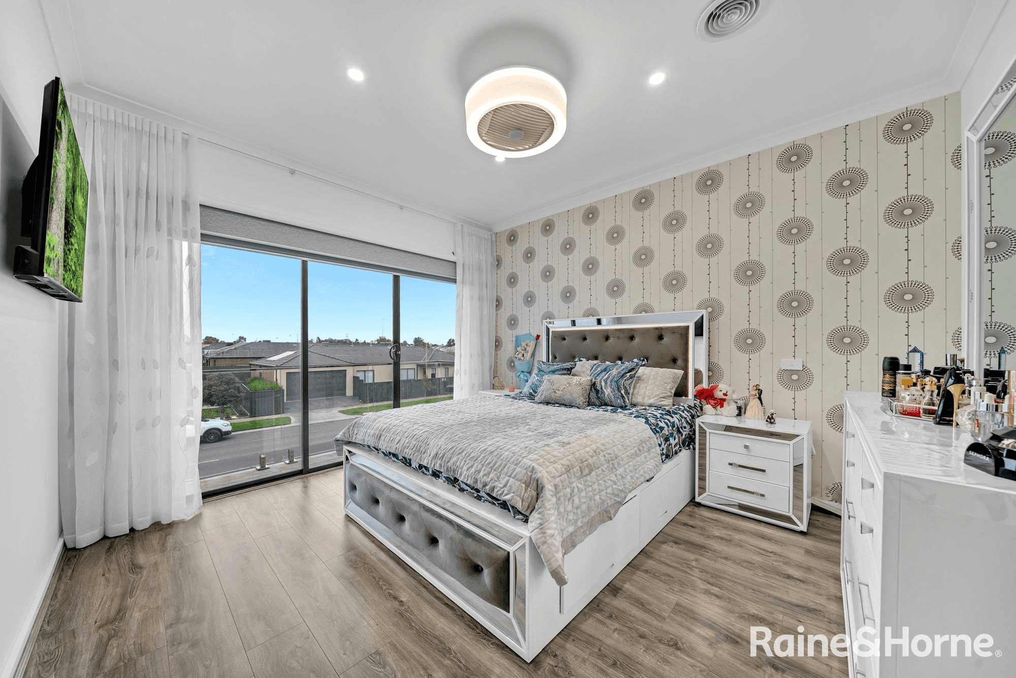 7 Heartlands Boulevard, TARNEIT, VIC 3029