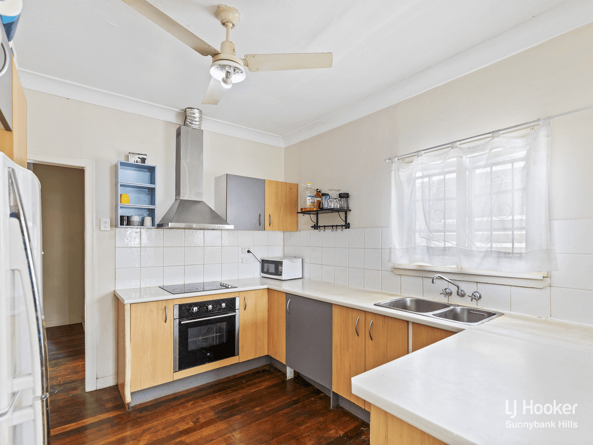 82 London Street, EIGHT MILE PLAINS, QLD 4113