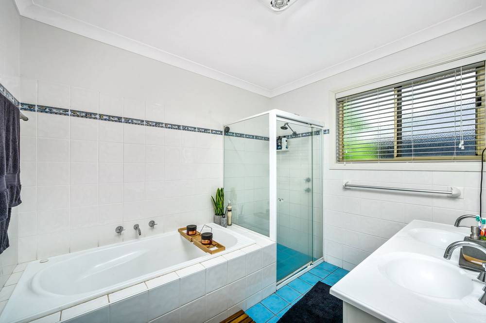 73 Crown Street, BELMONT, NSW 2280