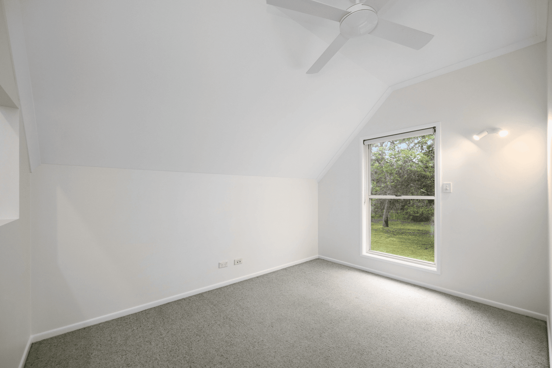 581 Bells Creek Road, BELLS CREEK, QLD 4551