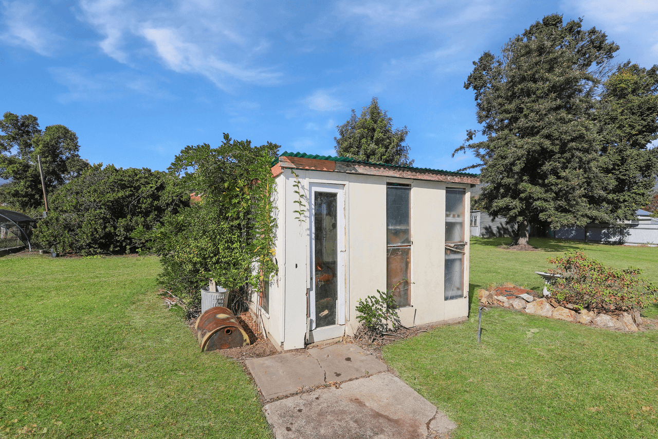 46 Currawong Road, TUMUT, NSW 2720