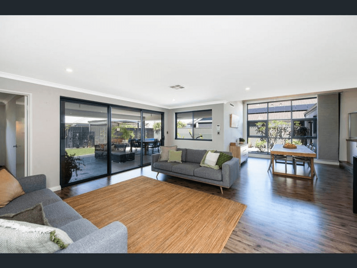 49 Portmarnock Drive, The Vines, WA 6069