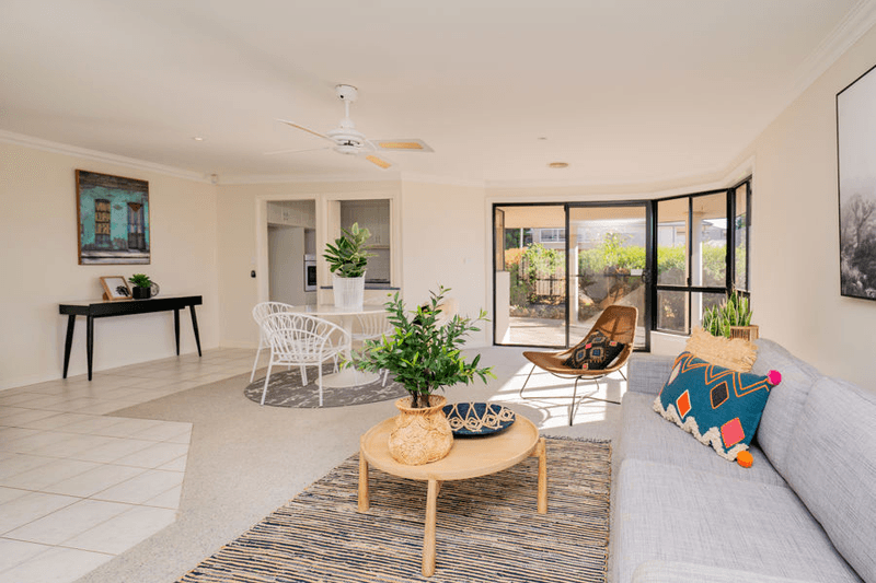 1/46 ATHERTON CRESCENT, TATTON, NSW 2650