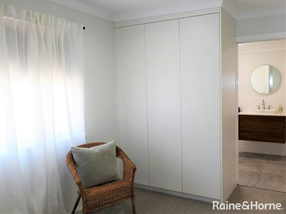 4 Myall Place, MOREE, NSW 2400