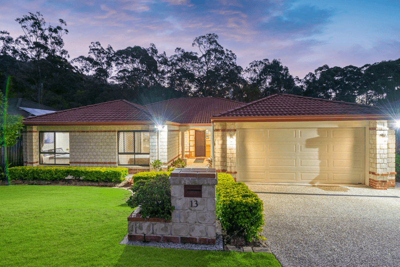 13 Roberts Drive, MAUDSLAND, QLD 4210