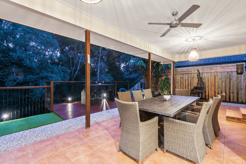 13 Roberts Drive, MAUDSLAND, QLD 4210