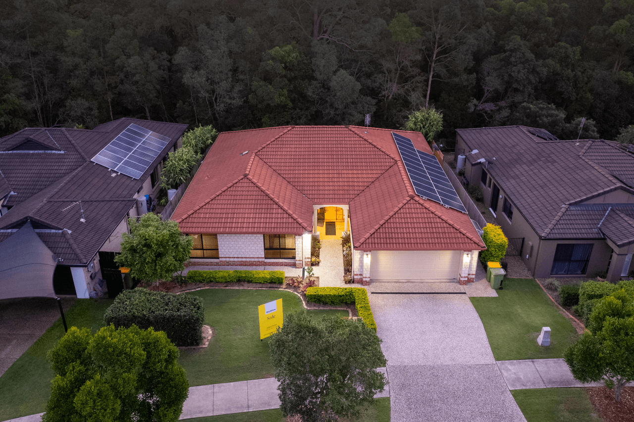 13 Roberts Drive, MAUDSLAND, QLD 4210