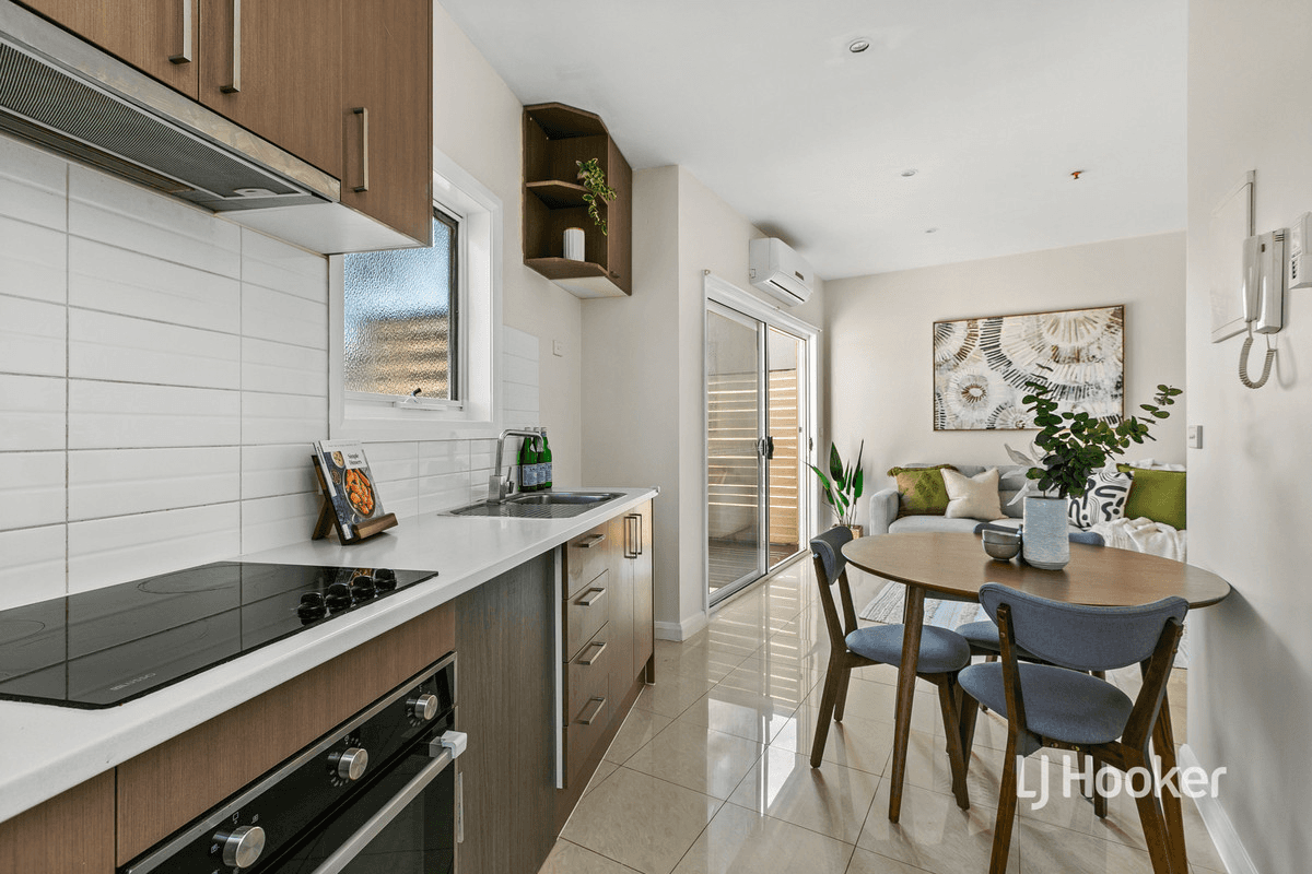 8/42 Nolan Avenue, BROOKLYN, VIC 3012