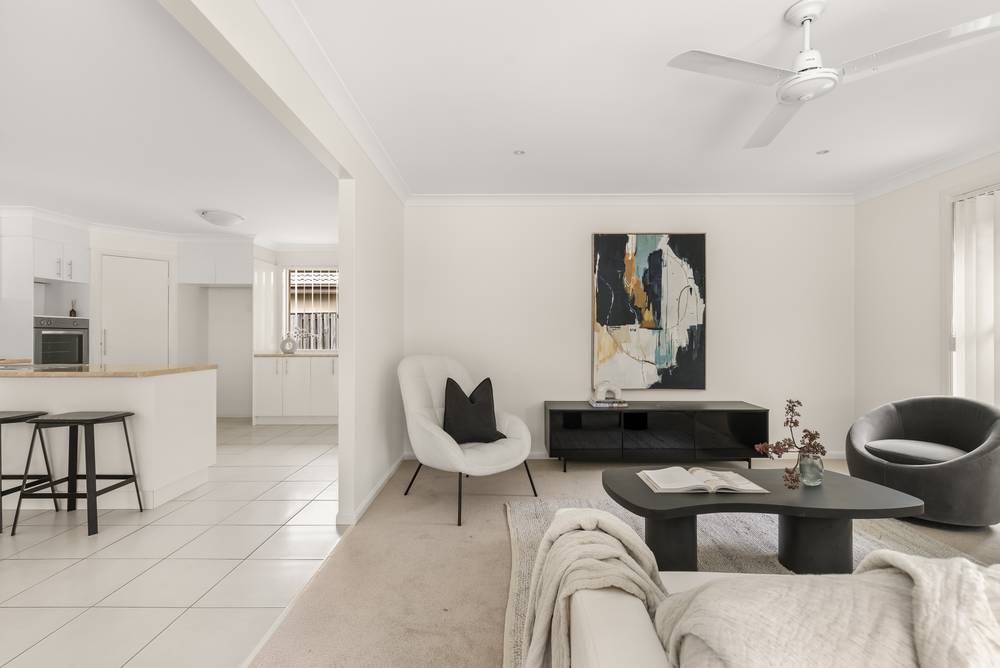 14 Crossing Drive, EATONS HILL, QLD 4037