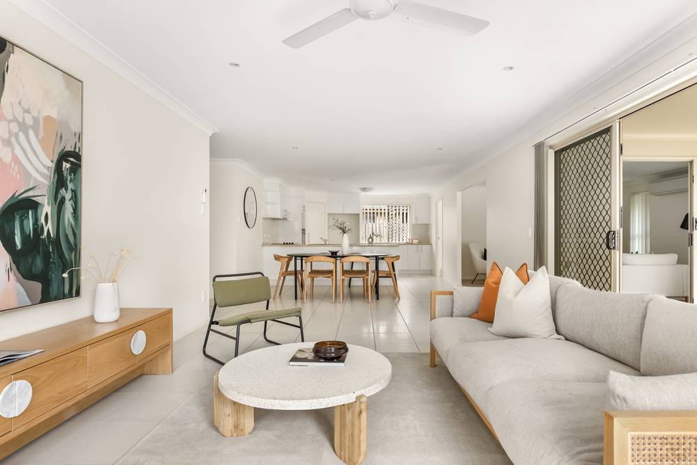 14 Crossing Drive, EATONS HILL, QLD 4037