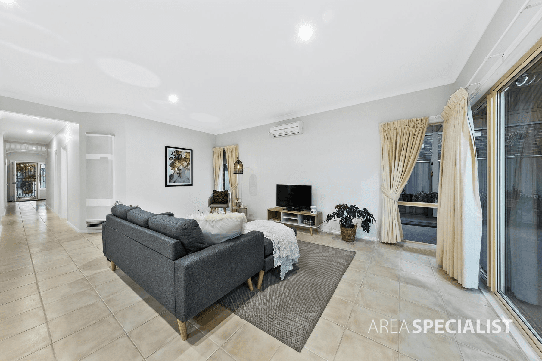 34 Ranmore Grove, CAROLINE SPRINGS, VIC 3023