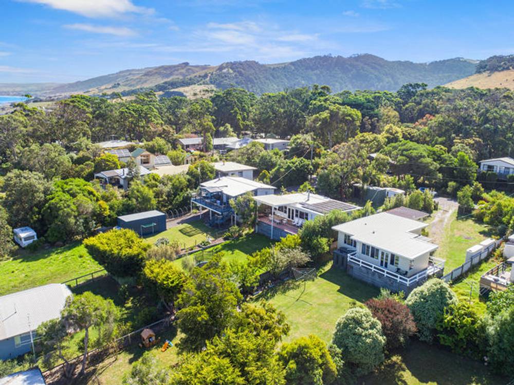 9 Point Avenue, SKENES CREEK, VIC 3233
