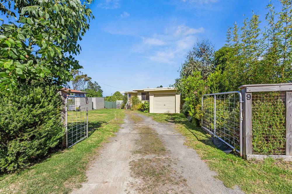 9 Point Avenue, SKENES CREEK, VIC 3233