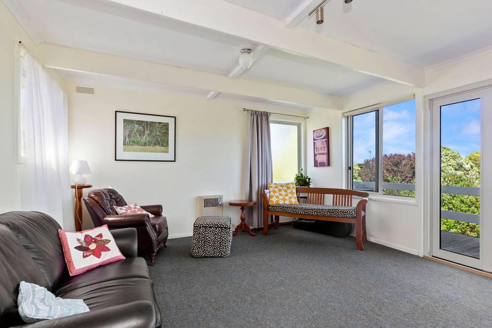 9 Point Avenue, SKENES CREEK, VIC 3233