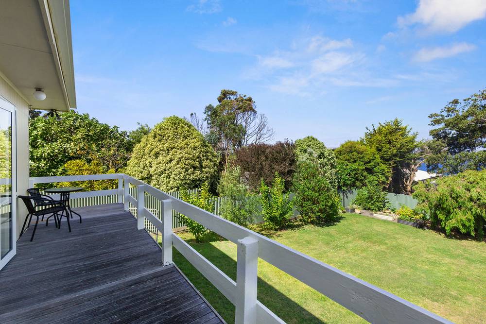 9 Point Avenue, SKENES CREEK, VIC 3233